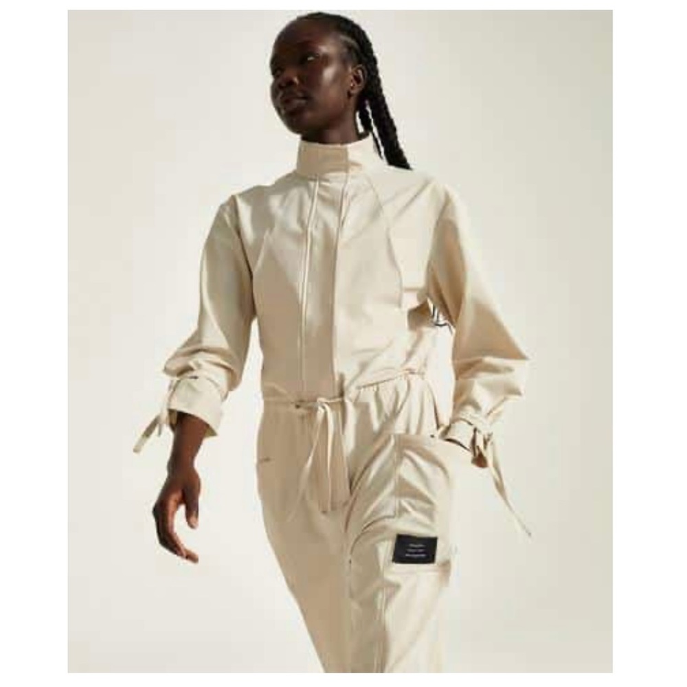Sweaty Betty x Halle Berry Jackie jumpsuit - Respin edit. NWT Medium
